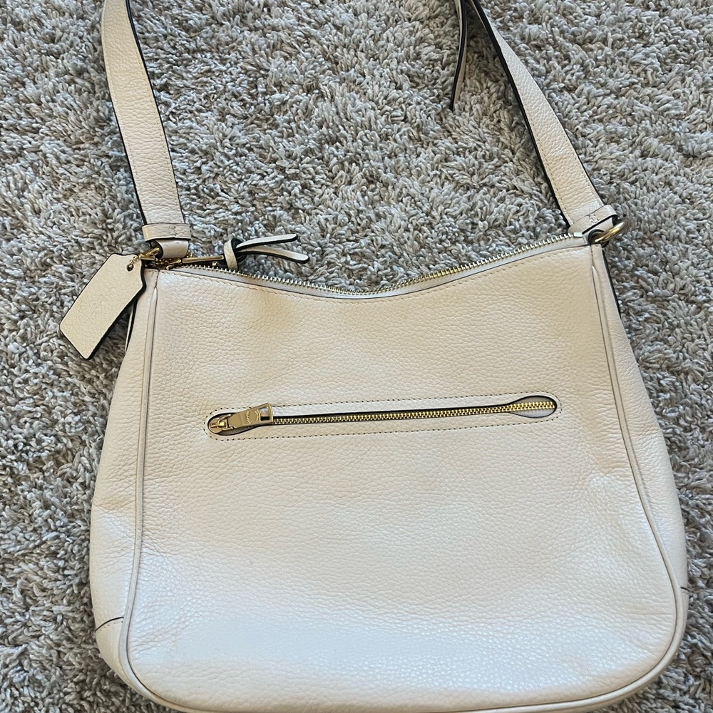 Coach Off-White Leather Shoulder Bag - Picture 4 of 6